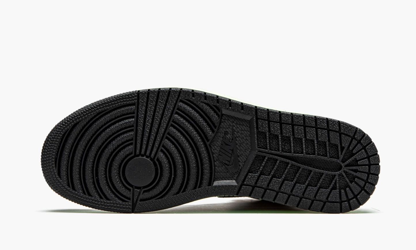 Air Jordan 1 Retro High OG Bio Hack Sneakers - Cushioned Stride
