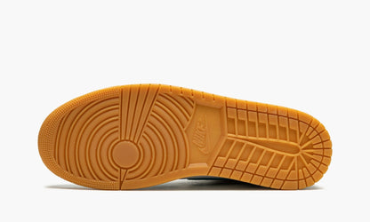 Air Jordan 1 Low SE Barcelona Sneakers - Basketball Legend