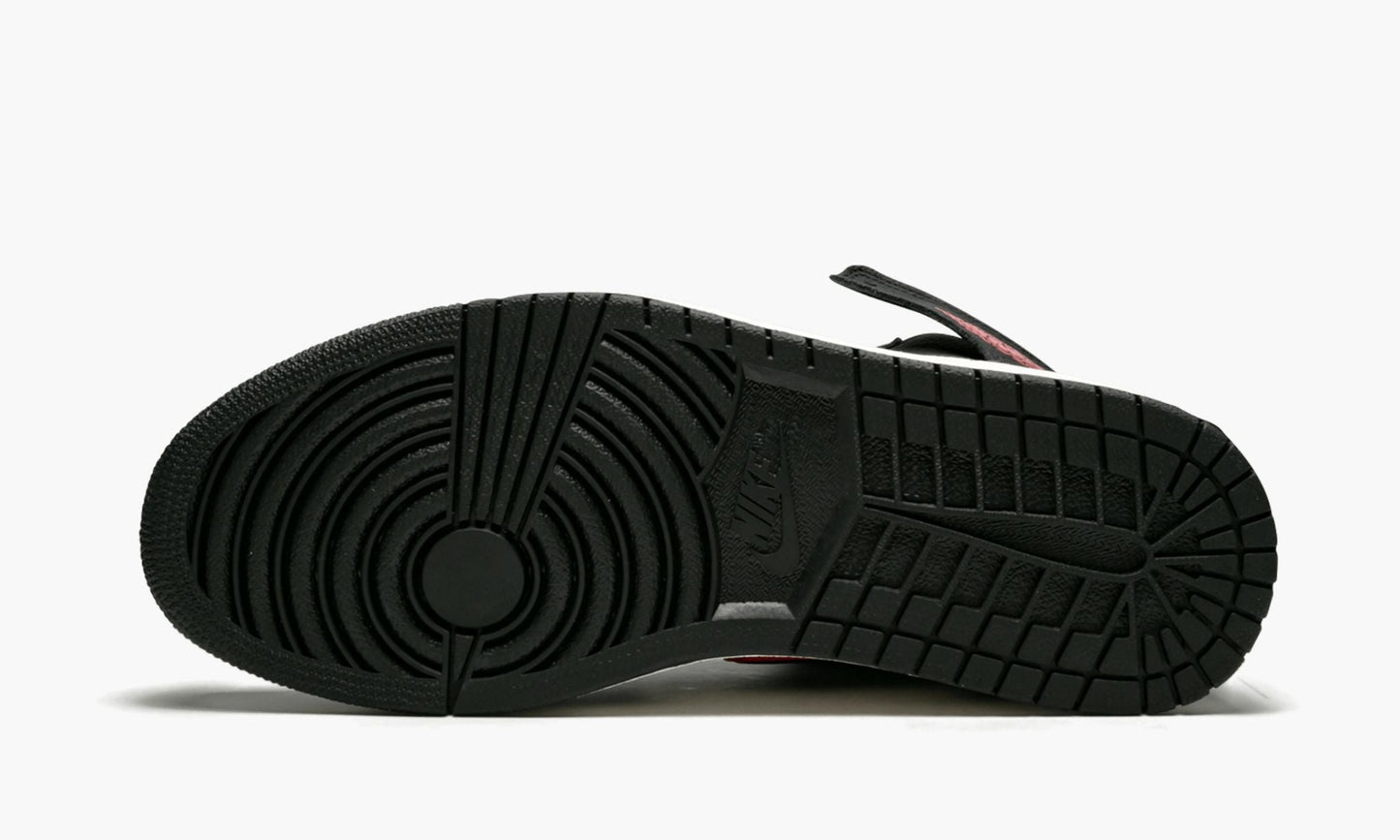 Air Jordan 1 Retro High OG “Sports Illustrated / A Star Is Born” | Fan Favorite