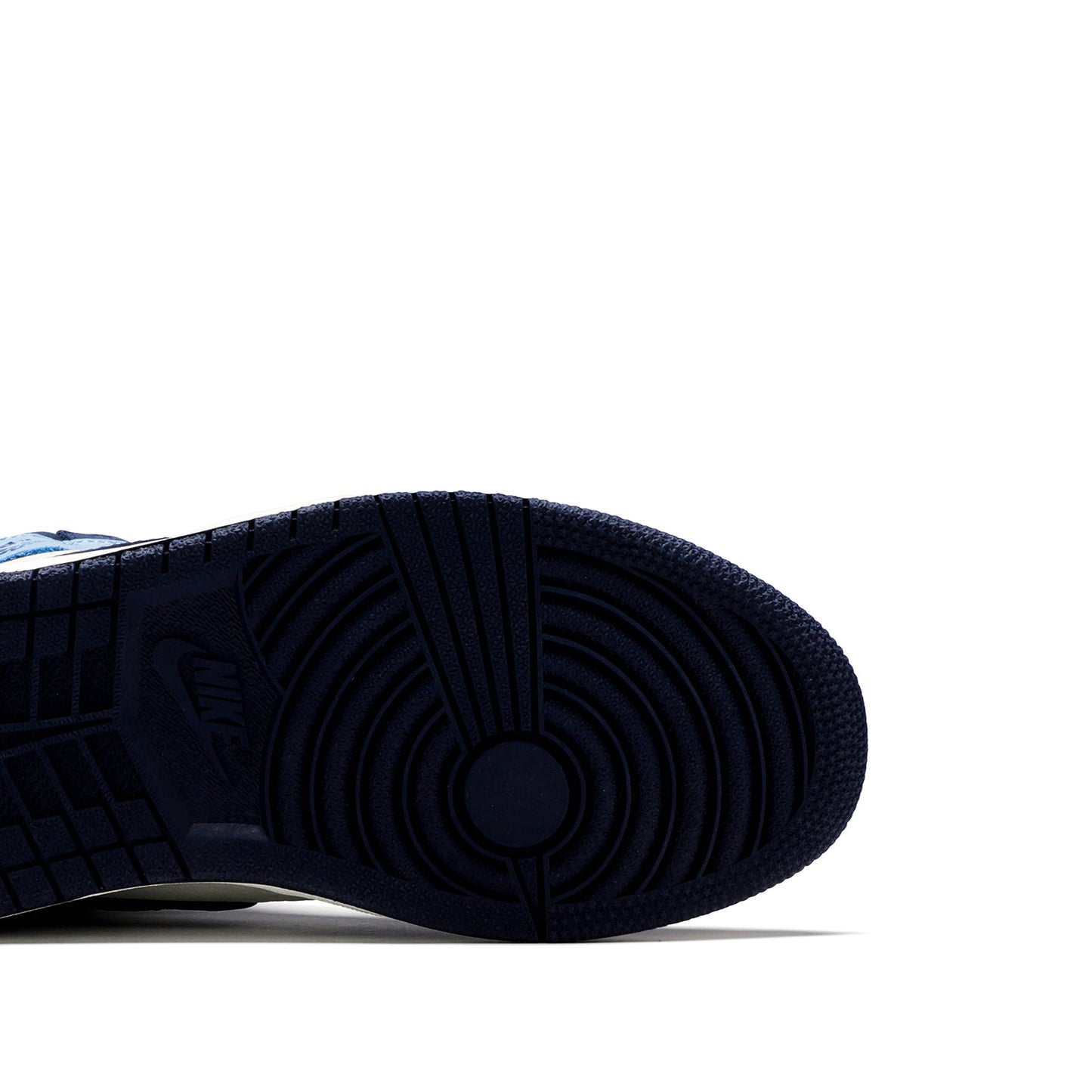 Air Jordan 1 Retro High OG Obsidian 555088-140 Sneakers - Limited Edition