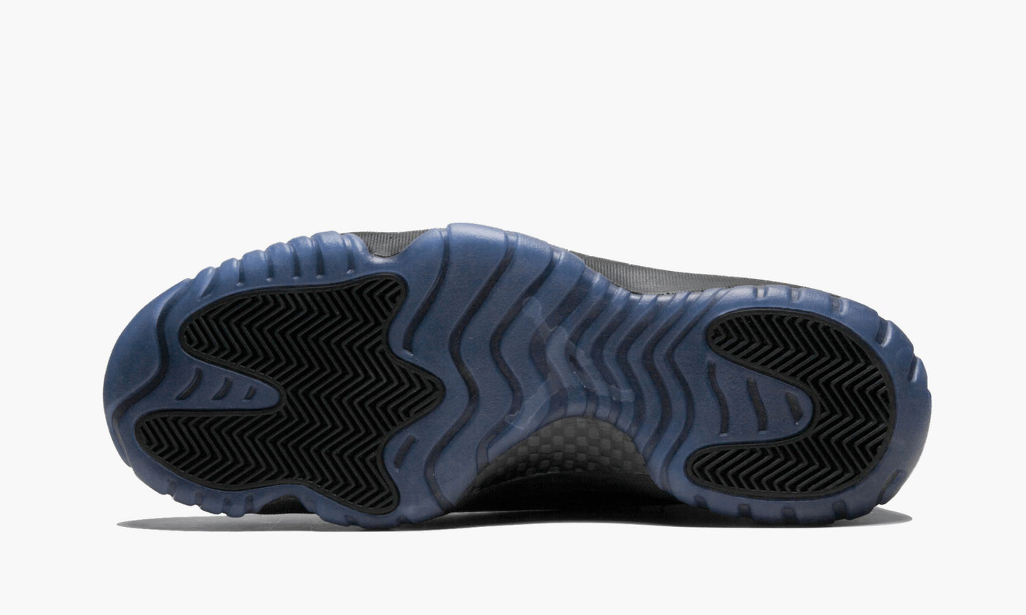 Air Jordan 11 Retro Cap & Gown Sneakers - Heritage Edition