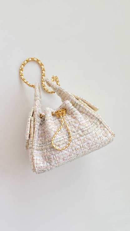 Chanel 2026 Hobo Bag 22cm Ivory White Pink Tweed