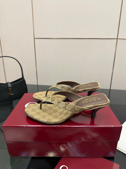 Gucci 2026 Vittoria Thong Sandals 55mm Canvas Leather 726151
