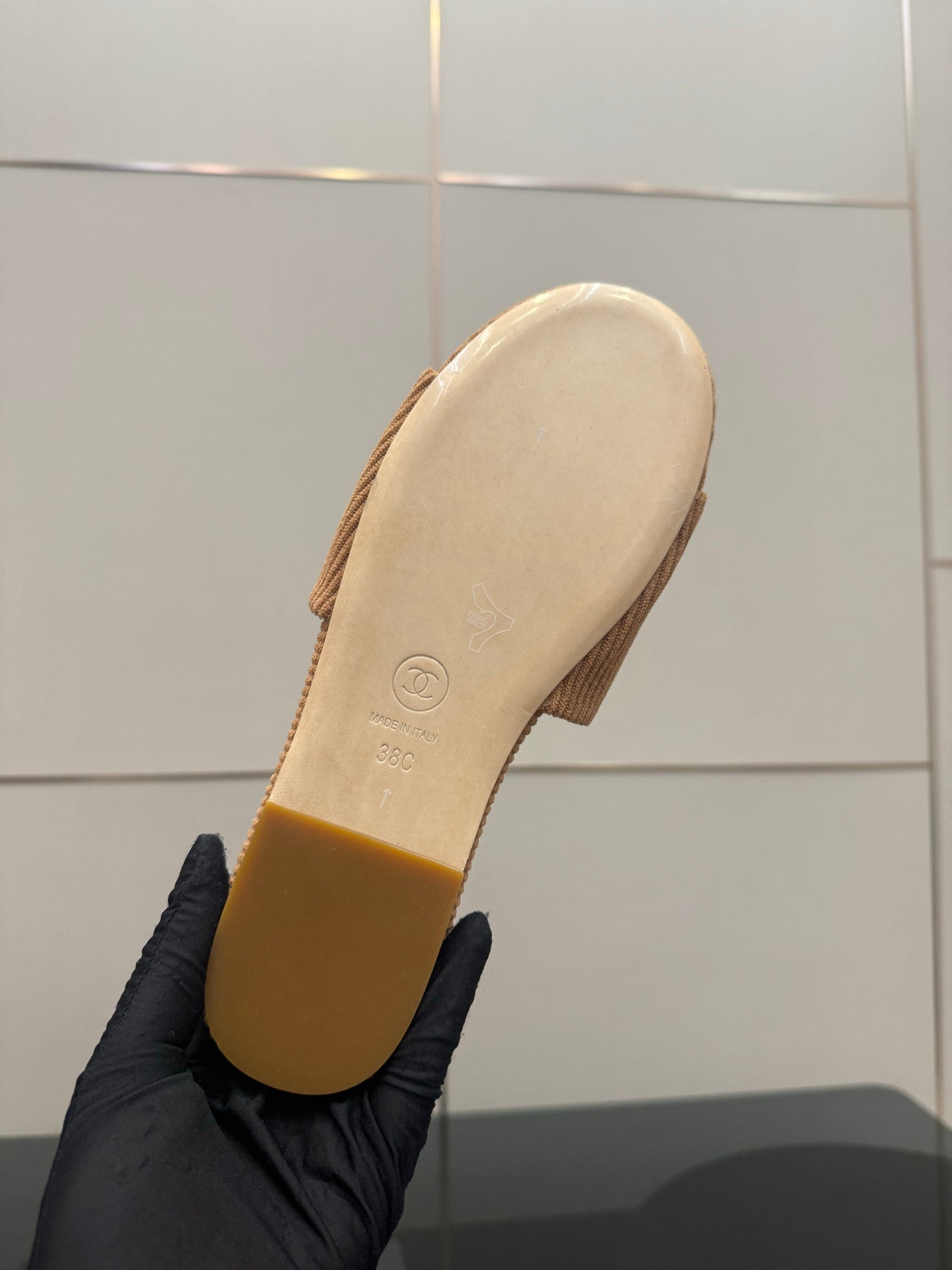 Chanel 2026 Slippers Leather Raffia Large Gold CC Logo 791589