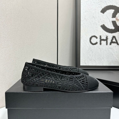 CC 26s Ballet Flats Black Canvas Leather 626301