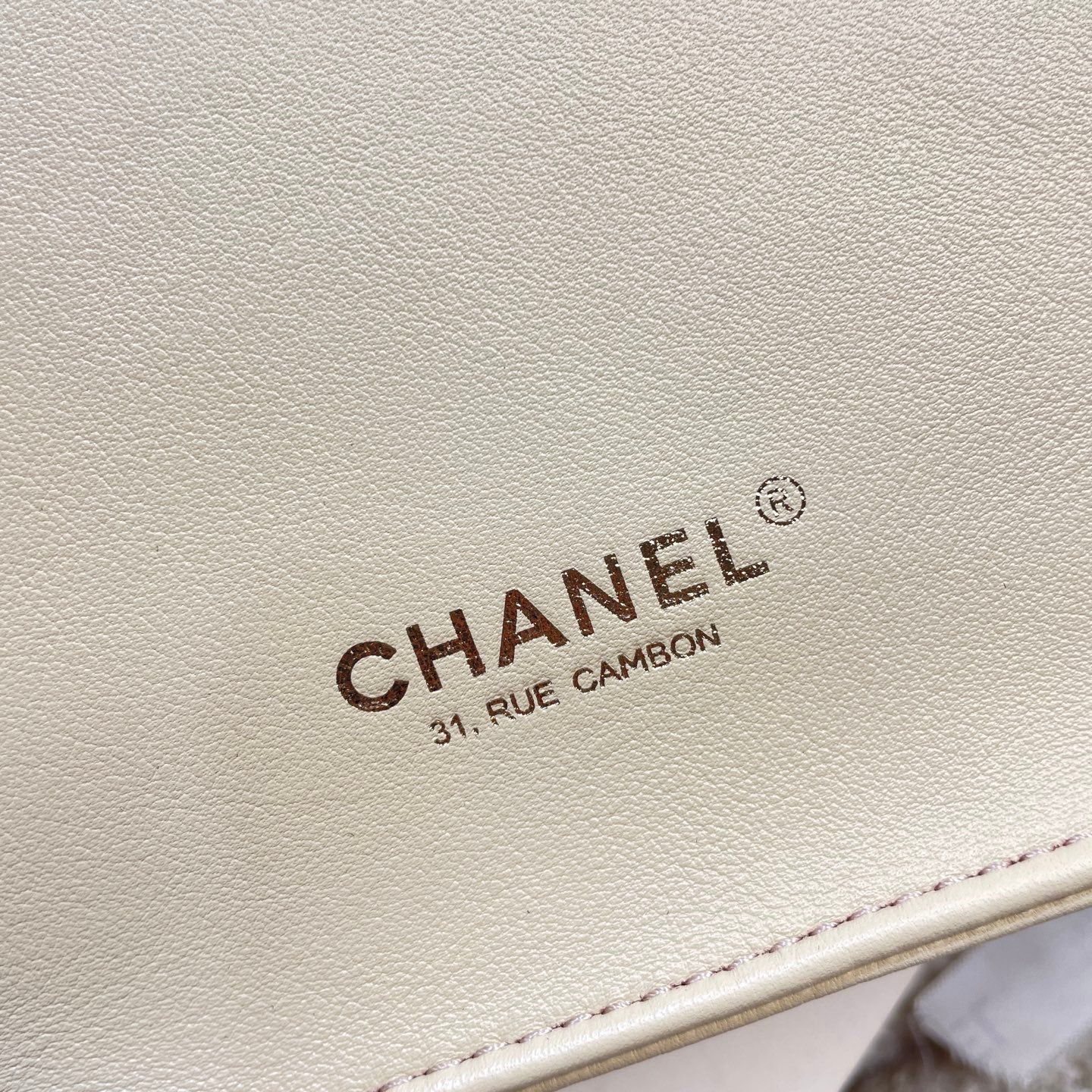 Chanel 2026 Shooping Bag 28.5cm Calfskin With Gold Metal 378587