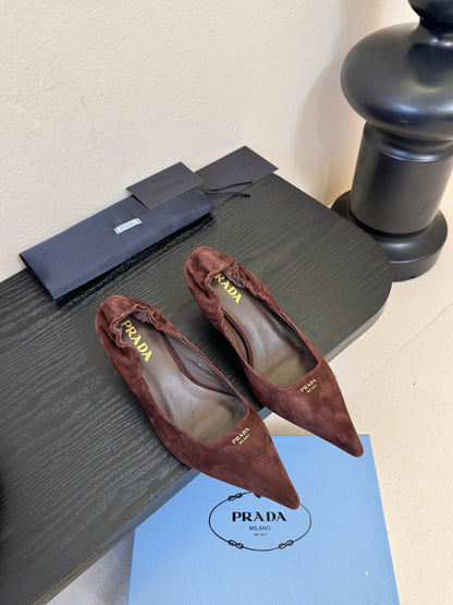 PRA 26S Pointed Toe Low Heels 60 Red Brown Suede 627410