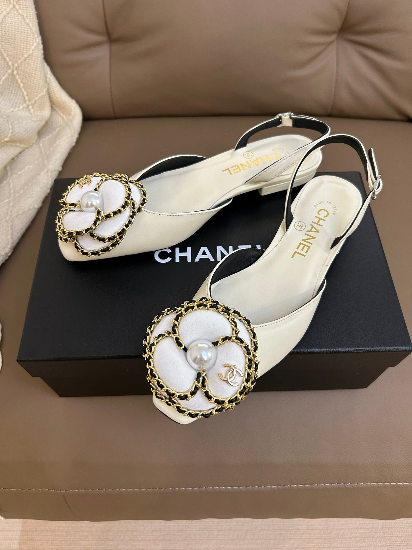 Chanel 2026 Slingback Ballets Flats Camellia Flower Ornament Sheepskin 779282