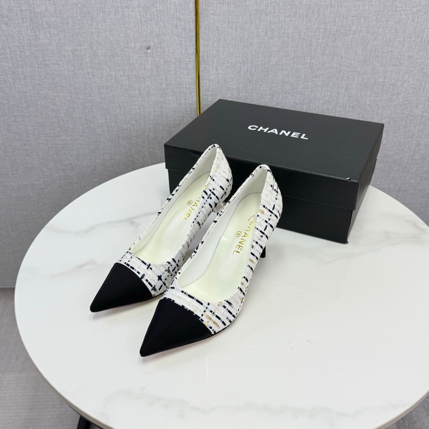 Chanel 2026 Pumps 85mm Tweed Pearl White Black 801952