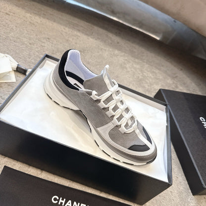 CC 26s Sneaker Gray Suede 647435