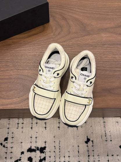 CC 26s Casual Sneaker Cream Tweed Leather 183603