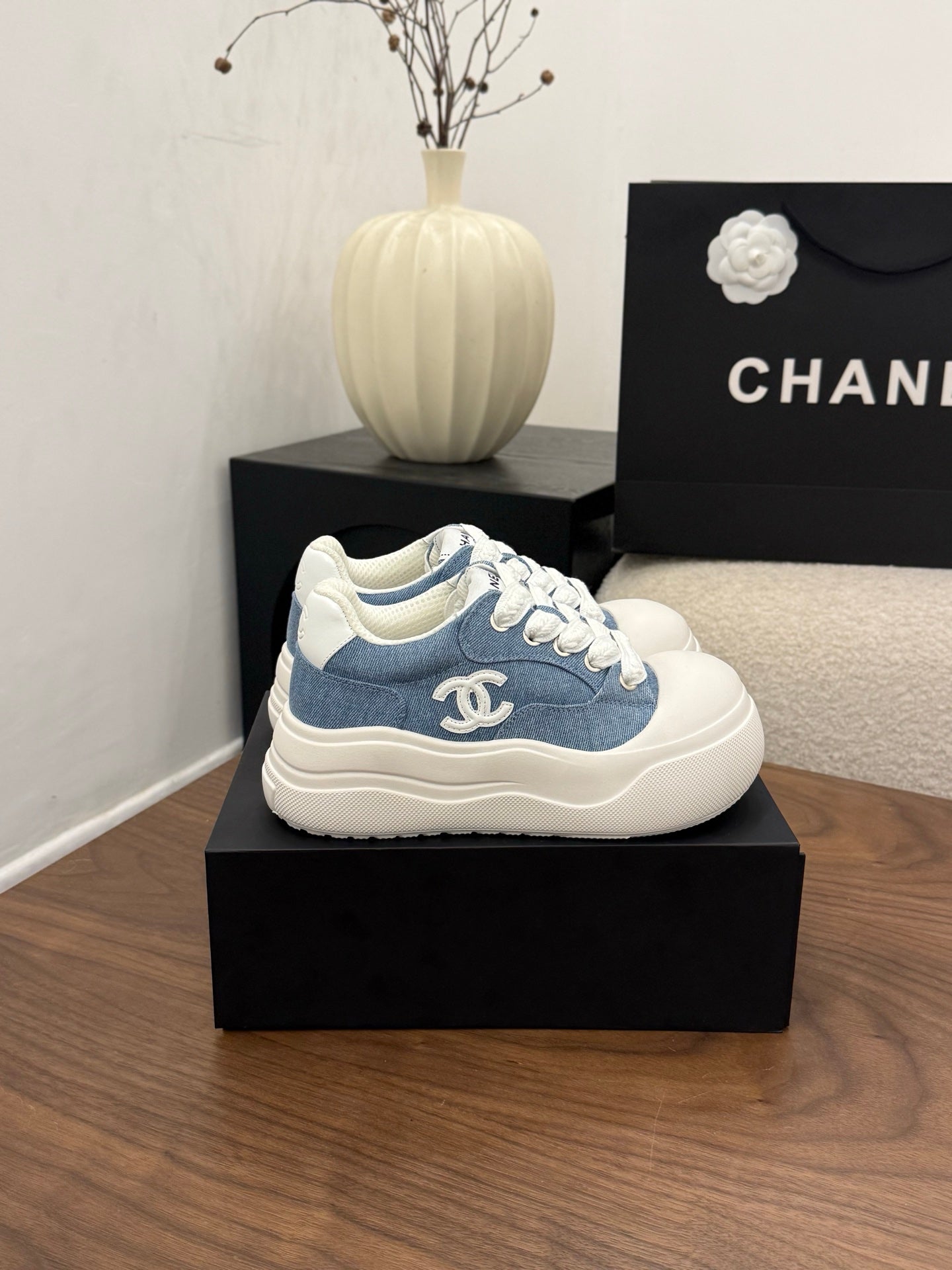 CC 26s Casual Sneaker Blue White Canvas Leather 183591