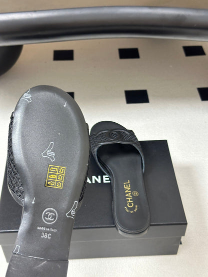 Chanel 2026 Slippers Sheepskin 834668
