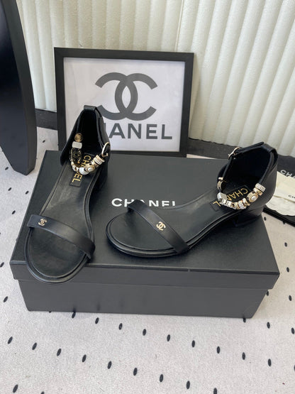 CC 26s Sandals 35 Black Sheepskin 650102