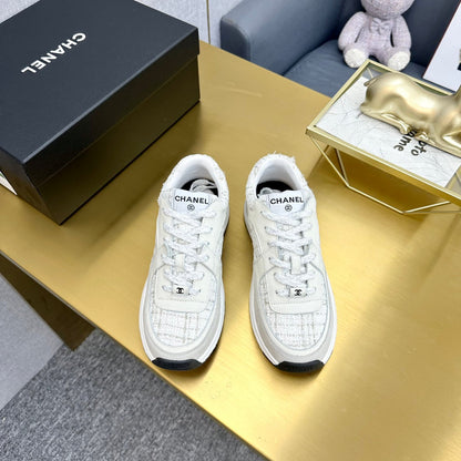CC 2026 Casual Sneakers White Gray Suede Tweed 668057