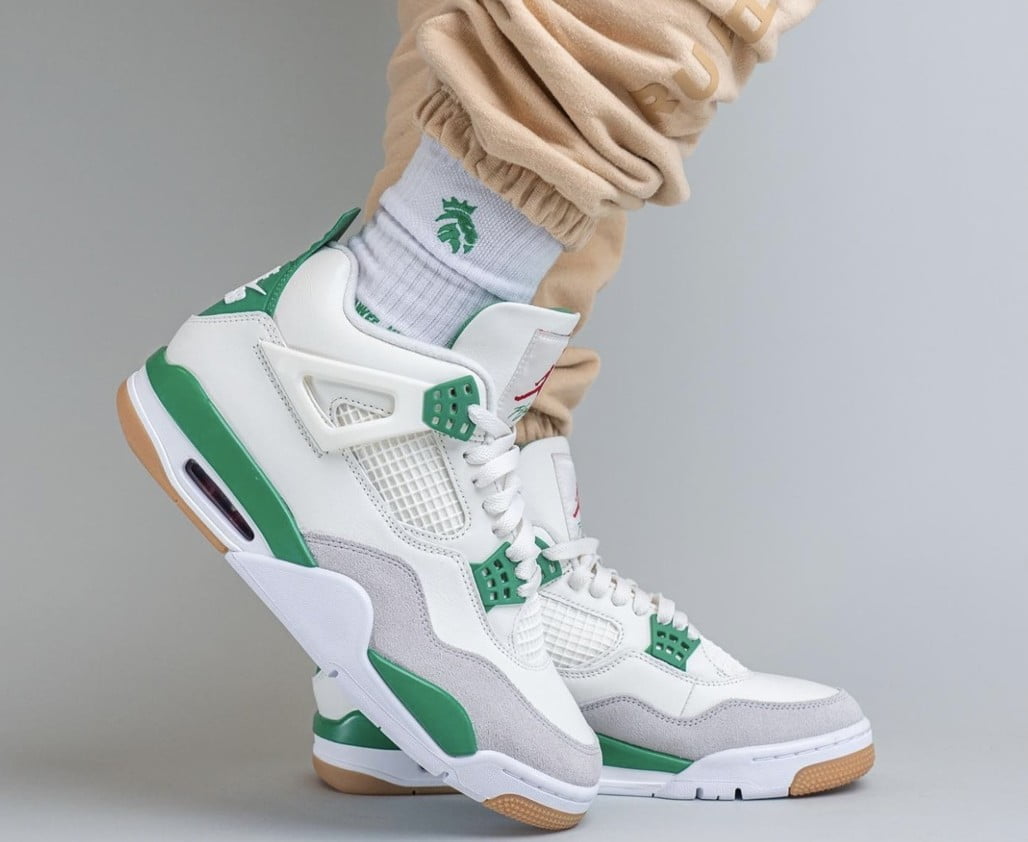 Jordan 4 Retro SB Pine Green Sneakers - Court Icon | Instant Classic